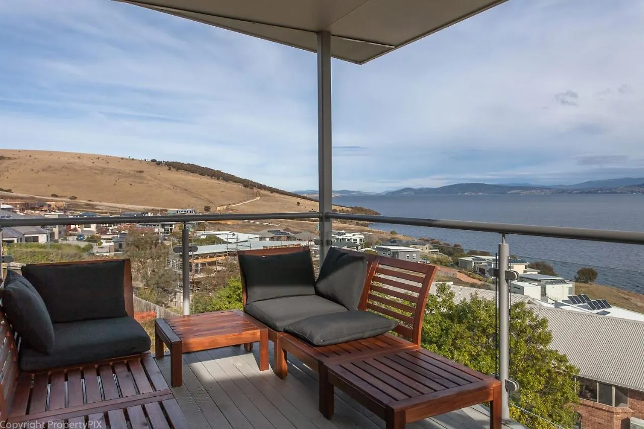 Oceana Escape Panoramic Views Luxury And Space Hobart Australien