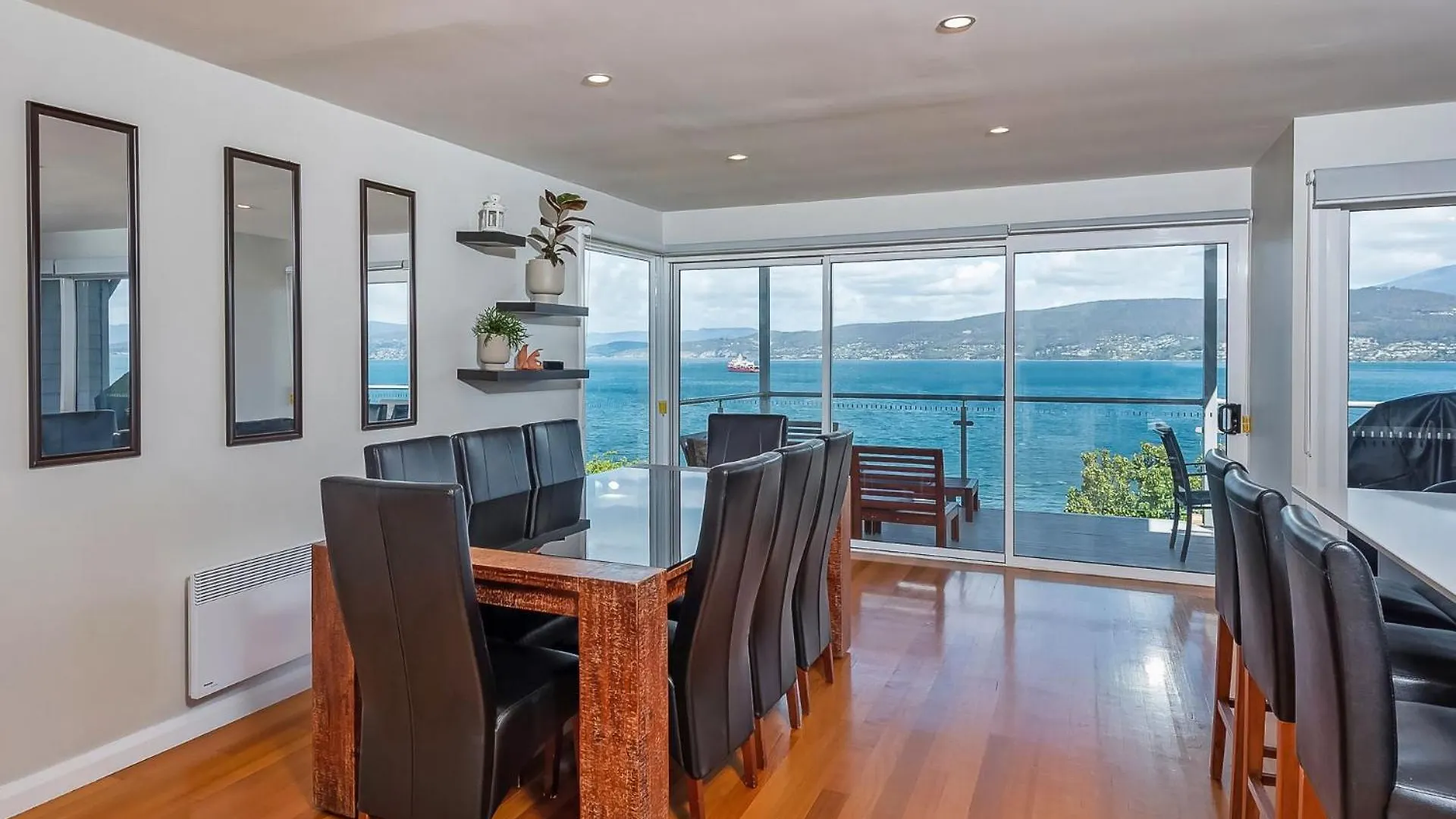 Semesterbostad Oceana Escape Panoramic Views Luxury And Space Hobart