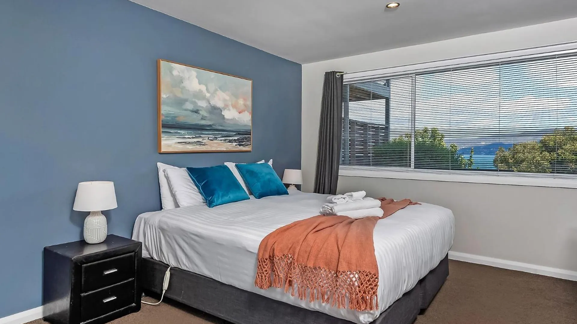 Oceana Escape Panoramic Views Luxury And Space Hobart