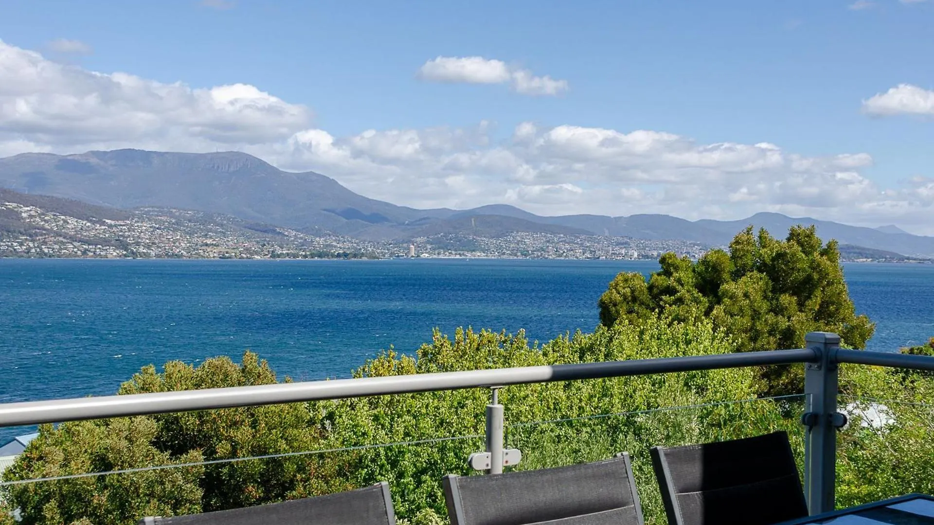 Oceana Escape Panoramic Views Luxury And Space Hobart