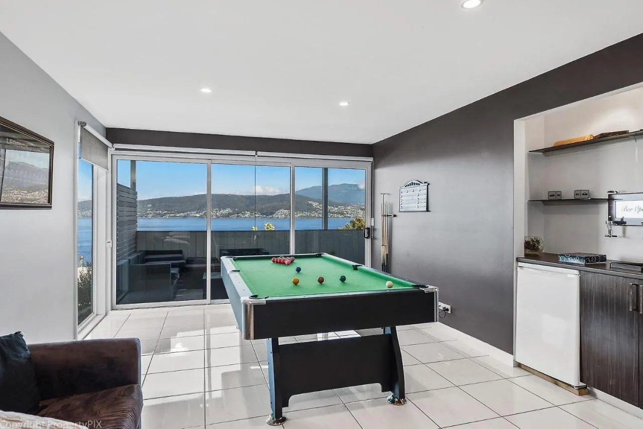 Oceana Escape Panoramic Views Luxury And Space Hobart Vakantiehuis