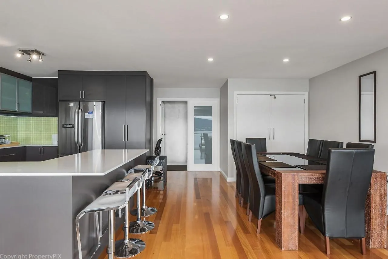 Oceana Escape Panoramic Views Luxury And Space Hobart